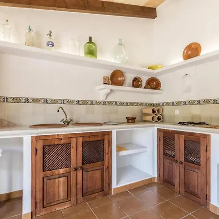 Between Old Town And Port By Renthousing Pollença